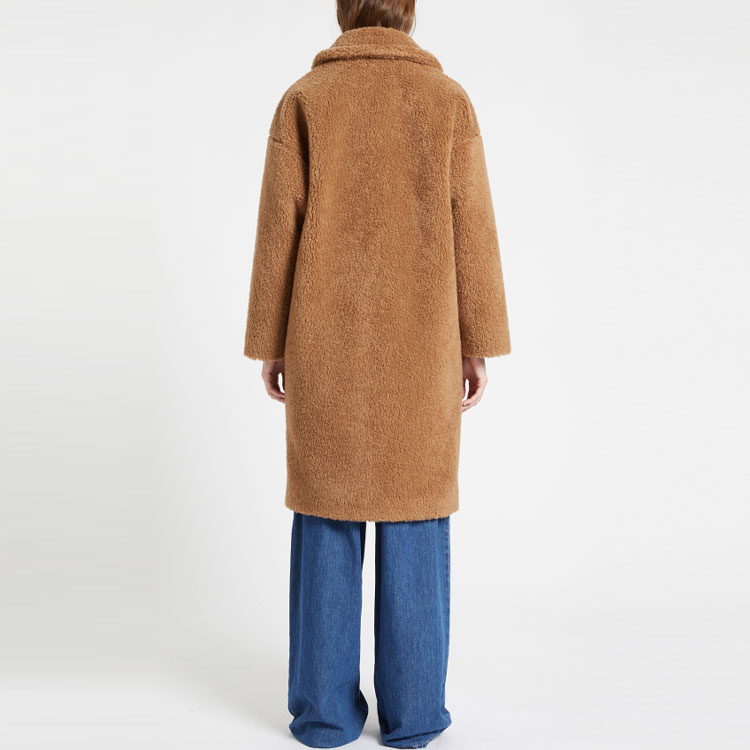 Shop (W) WEEKEND MaxMara 驼色仿毛纽扣大衣搭配经典翻领. 2350161533000-015