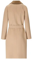 Shop (W) WEEKEND MaxMara 純色腰帶風衣外套。 5016023906-027