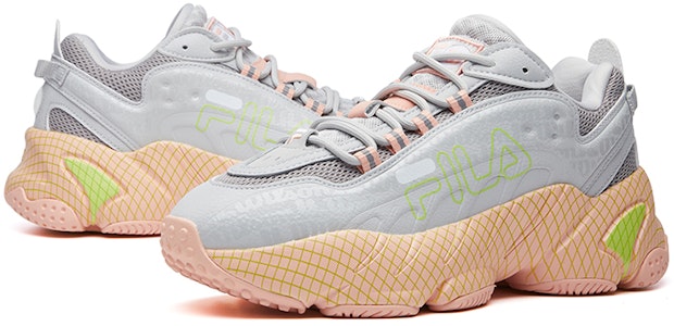 Wilson x Fila 斐樂 Ade 低幫跑步鞋 女款 灰 Shop Wilson x Fila 斐樂 Ade 低幫跑步鞋 女款 灰