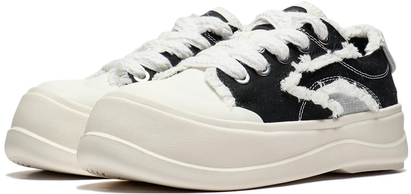 (Women) Li-Ning x Disney Low-Top Sneakers 'Black White' AGCT042-1 Lookbook (Women) Li-Ning x Disney Low-Top Sneakers 'Black White' AGCT042-1