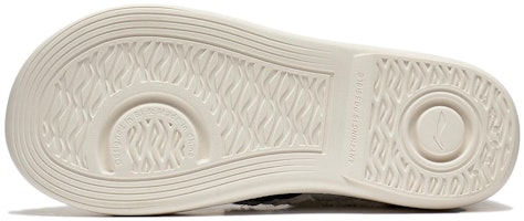 (W) Sepatu Low-Top Li-Ning x Disney 'Hitam Putih' AGCT042-1 Sizing (W) Sepatu Low-Top Li-Ning x Disney 'Hitam Putih' AGCT042-1