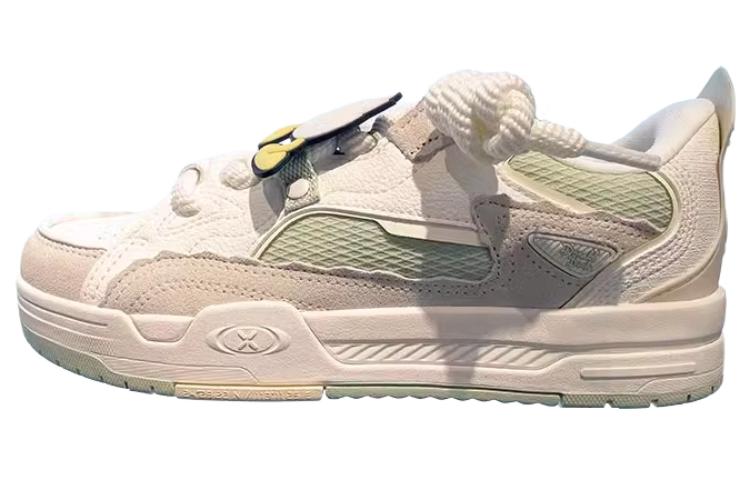 (Women) Xtep Disney x Tebu Low Top 'White Green' 977418310131-2
