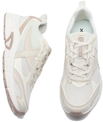(Women) Xtep Qiyuan 2000TD 'White-Grey' 976218320032-7 Lookbook (Women) Xtep Qiyuan 2000TD 'White-Grey' 976218320032-7