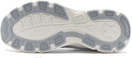 (W) Xtep Sepatu Lari 'Abu-Putih' 976218320006 Purchase (W) Xtep Sepatu Lari 'Abu-Putih' 976218320006