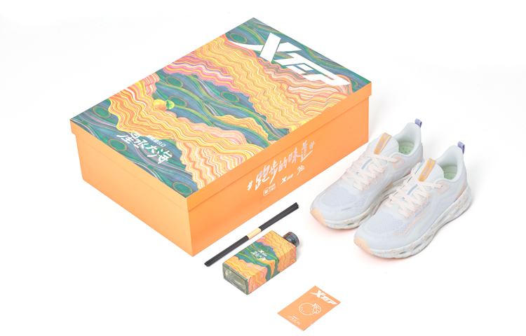 (Women) Xtep Shock-Absorbing Rotating 9 Low 'Fan Chengcheng White Purple Edition' 978218110079FCCLH