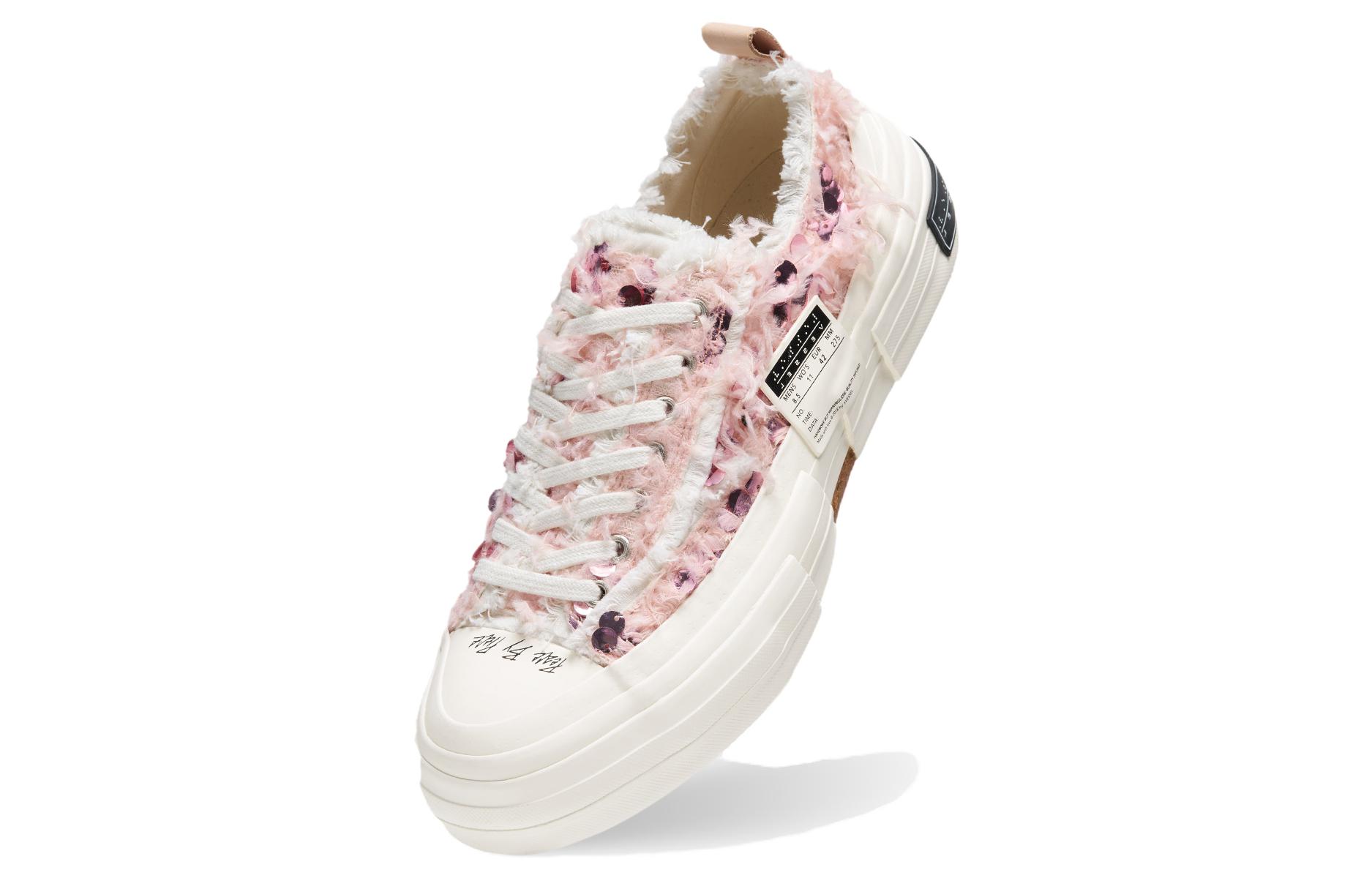 Shop (W) xVESSEL Kiss' Pink Low Top Kanvas Beludru Payet Eksklusif Kotak Hadiah 'Swan' S23X05P-DW