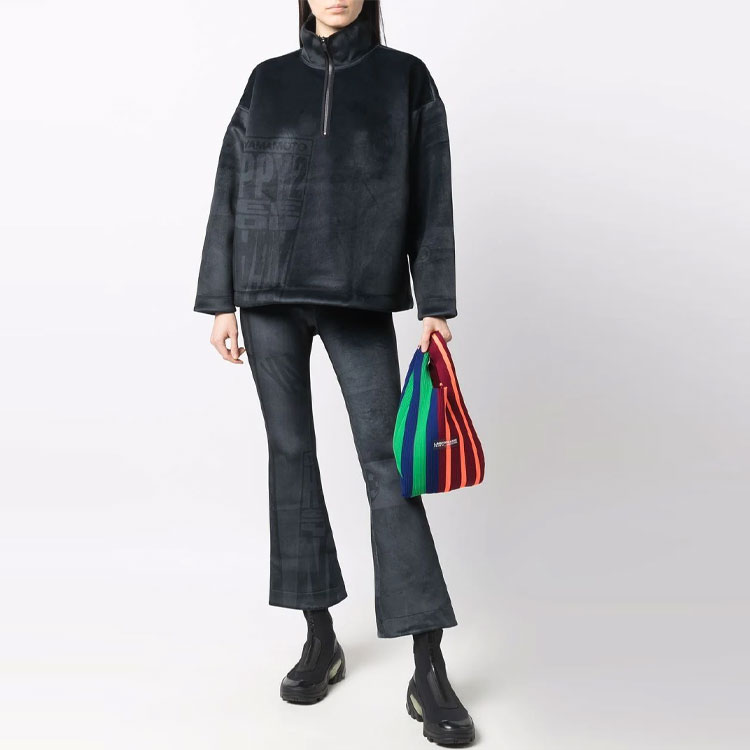 Lookbook (W) Y-3 Baju Sweater Hitam Logo dengan Kolar Tinggi. HB3374