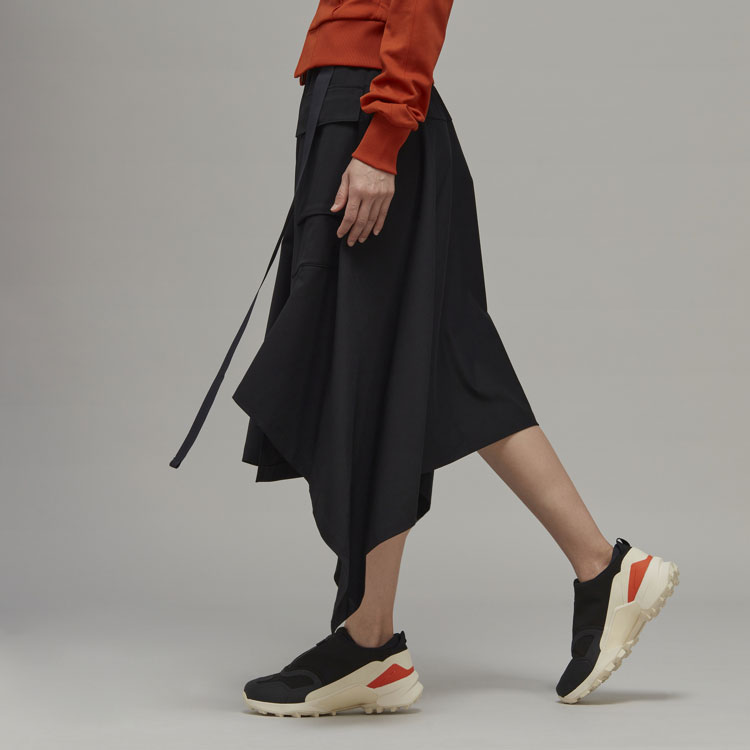 Purchase (Women) Y-3 FW22 Asymmetric Black Multi-Pocket Casual Long Skirt HS9831