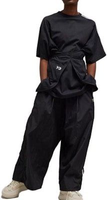 (W) Y-3 条纹黑色 T 恤 IJ9782 Lookbook (W) Y-3 条纹黑色 T 恤 IJ9782