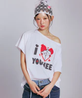 (Women) YOOHEE I Love Off-Shoulder T-Shirts White YHSTGA004WH (Women) YOOHEE I Love Off-Shoulder T-Shirts White YHSTGA004WH