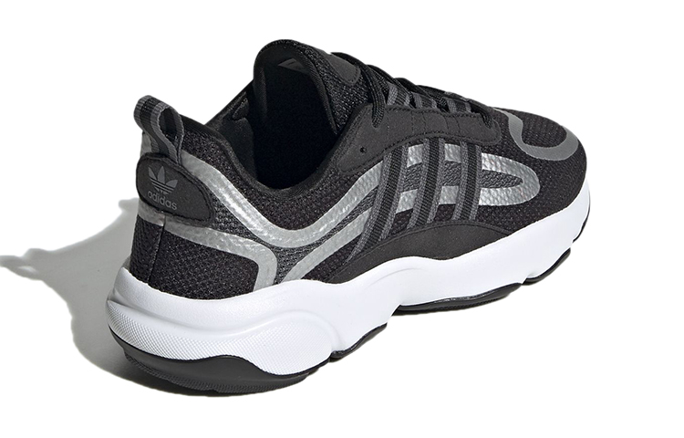 Shop 大童 adidas originals Haiwee J 黑銀色