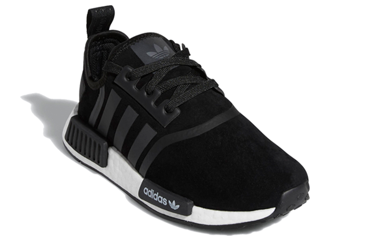 Lookbook 大童 adidas Originals NMD_R1 J 黑藍