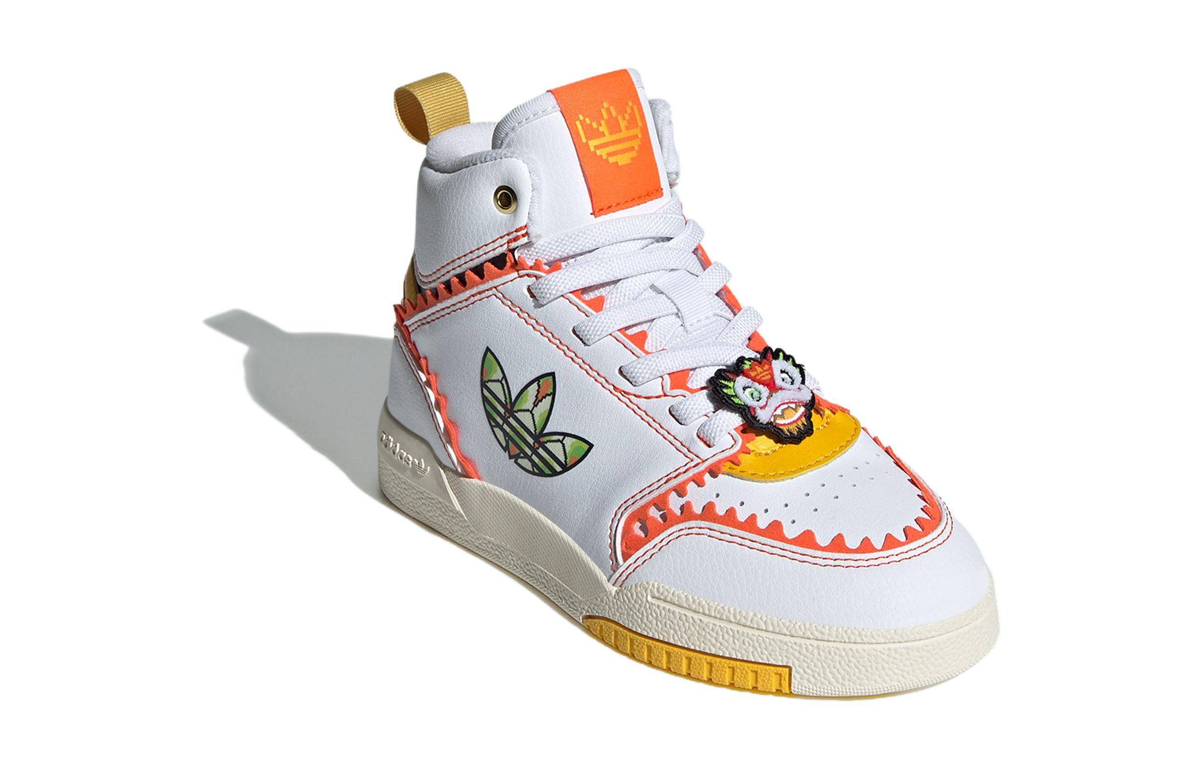 Lookbook (JR) 阿迪达斯三叶草Drop Step EL C '白橙' IF9367