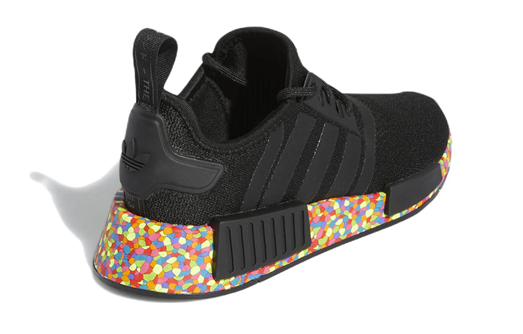 Shop (JR) Sepatu adidas Originals NMD_R1 'Core Black Multi' GX7179