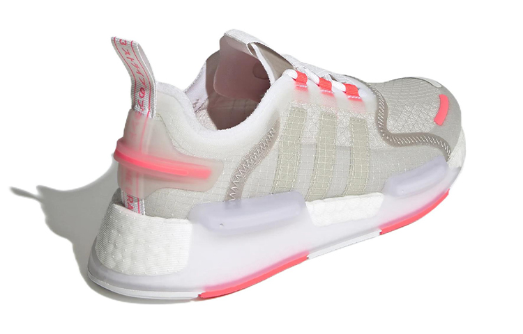 Shop 大童 adidas originals Nmd_V3 J 運動休閒鞋 灰