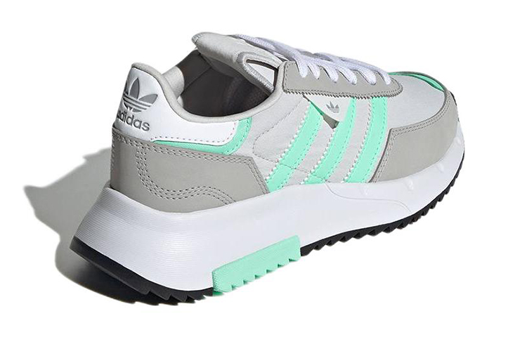 Shop 大童 adidas originals Retropy F2 J 舒適耐磨運動休閒鞋 灰綠