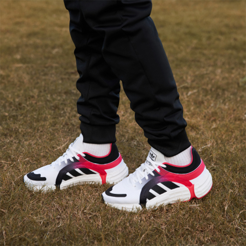 Sizing (JR) adidas Originals Sonkei J ''Blanc Noir Rose'' FW0493