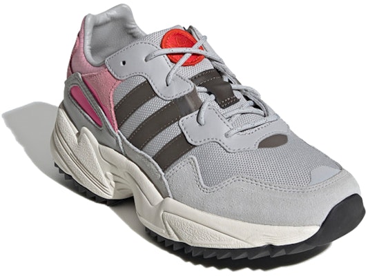 大童 adidas Originals Yung-96 J 灰粉 Lookbook 大童 adidas Originals Yung-96 J 灰粉