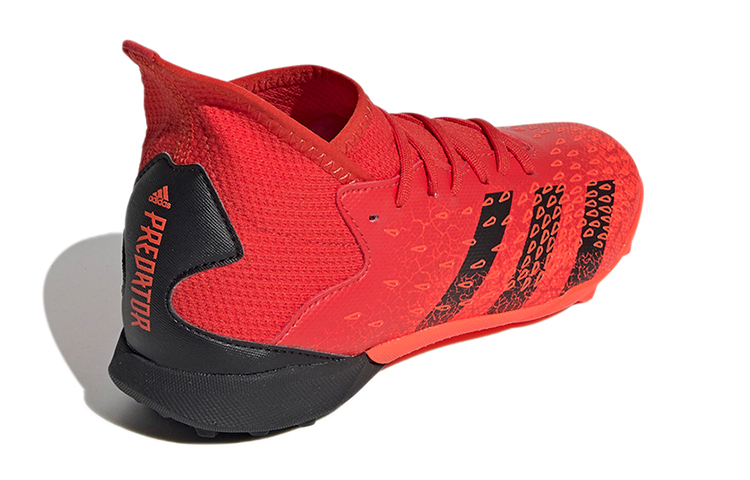 Shop (JR) 아디다스 프레데터 프릭.3 TF J '데몬스케일 - 솔라 레드' FY6314