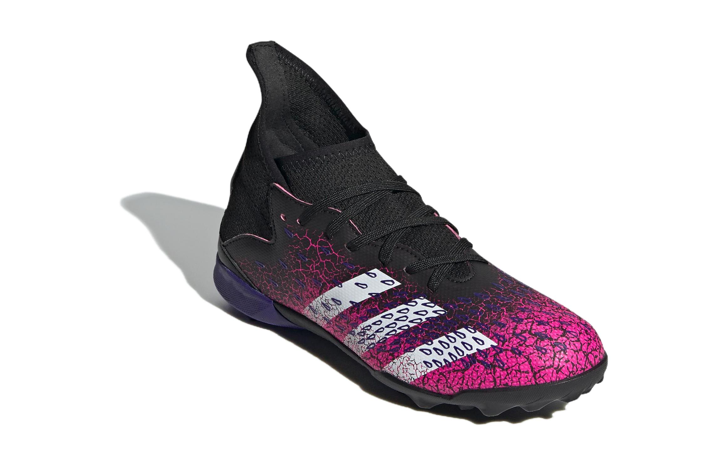 Lookbook (JR) 아디다스 프레데터 프릭 .4 TF 터프 "블랙 핑크" FW7533