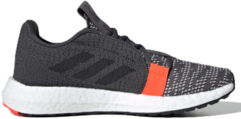 (JR) 아디다스 SenseBoost Go J '솔라 레드' EE4031 (유소년용) EE4031 Order (JR) 아디다스 SenseBoost Go J '솔라 레드' EE4031 (유소년용) EE4031