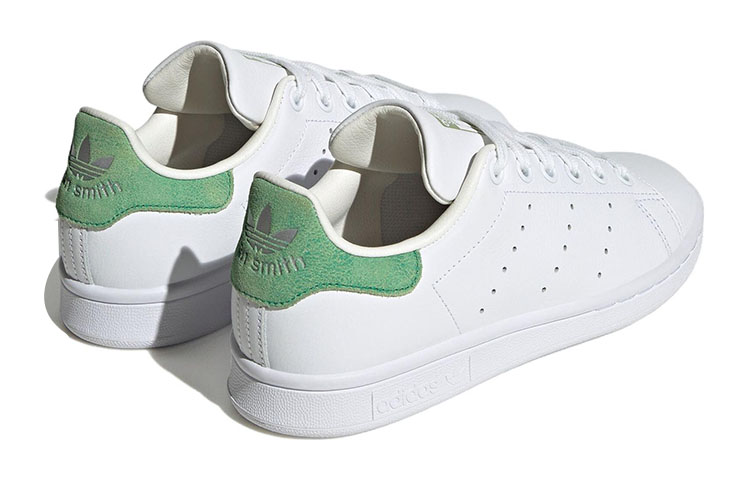 Shop 大童 adidas Originals Stan Smith 防滑耐磨輕便 板鞋 白綠