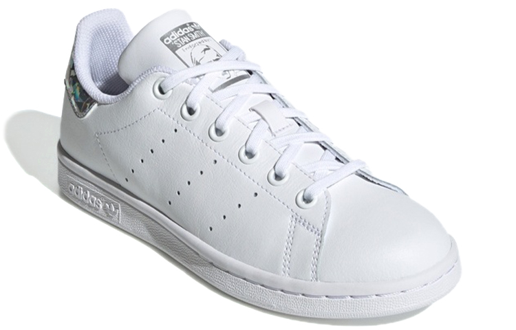 Lookbook (JR) adidas Stan Smith J ''Irideszierende Ferse'' EE8483