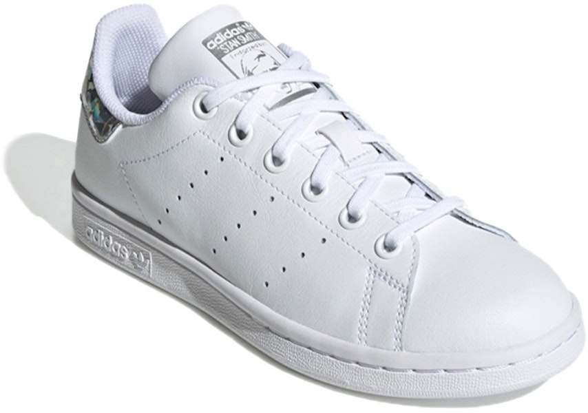 (JR) adidas Stan Smith J ''Irideszierende Ferse'' EE8483 Lookbook (JR) adidas Stan Smith J ''Irideszierende Ferse'' EE8483