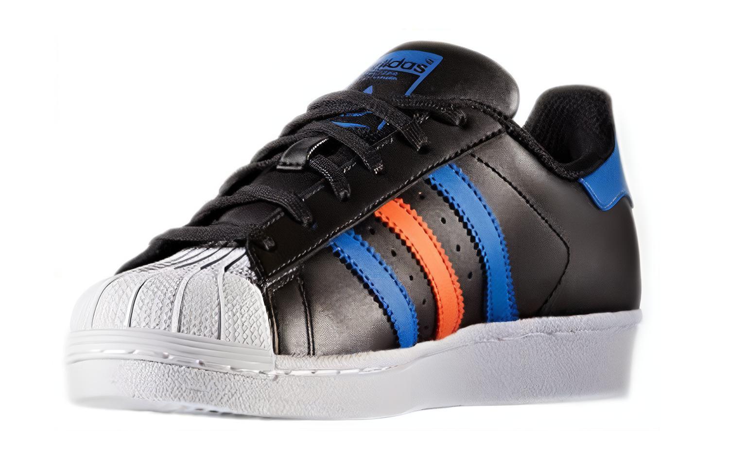 Lookbook (JR) adidas Superstar J 'Negro' BB0353