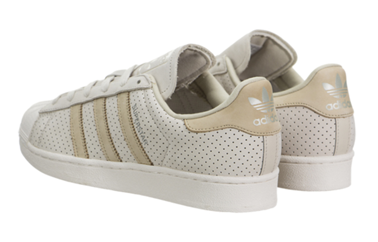 Lookbook (JR) 阿迪达斯Superstar J“棕色” BB2525