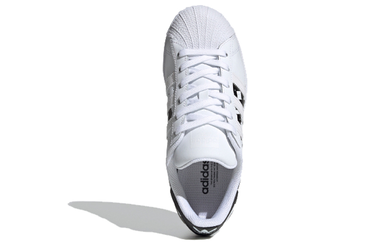 Shop 大童 adidas originals Superstar J 經典 防滑減震耐磨 低筒 兒童板鞋 白黑