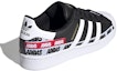 Shop (JR) adidas Superstar J 'Jalur Tumit Perkataan - Core Hitam' FX5872