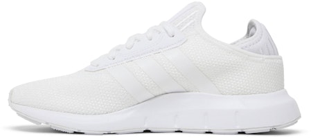 大童 adidas originals Swift Run X 低筒 運動鞋 白 Lookbook 大童 adidas originals Swift Run X 低筒 運動鞋 白