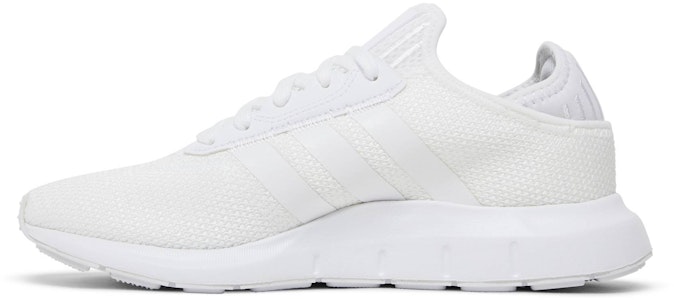 (JR) 阿迪达斯 Swift Run X J '全白' 运动鞋 FY2149 Lookbook (JR) 阿迪达斯 Swift Run X J '全白' 运动鞋 FY2149