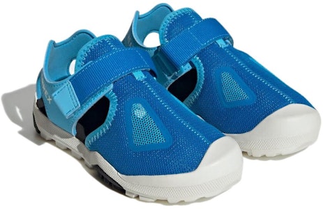 (JR) adidas Terrex Captain Toey 2 'Blue Rush Sky' Sepatu Gunung Biru HQ5836 Lookbook (JR) adidas Terrex Captain Toey 2 'Blue Rush Sky' Sepatu Gunung Biru HQ5836