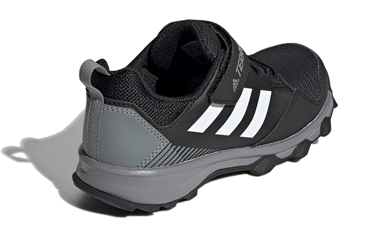 Shop 兒童 adidas Terrex Tracerocker Cf 登山黑灰