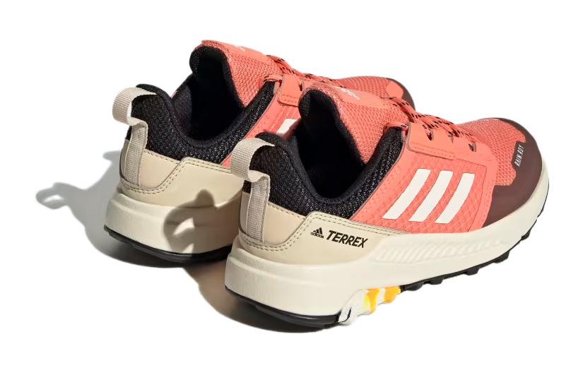 Shop (JR) adidas Terrex Trailmaker Rain.RDY J ''Coral Fusion Blanc Merveilleux'' HQ5811
