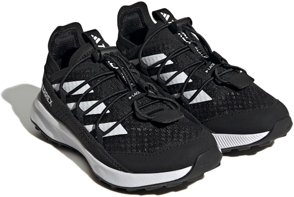 (JR) Sepatu Perjalanan adidas Terrex Voyager 21 HEAT.RDY 'Hitam Putih' HQ5826 Lookbook (JR) Sepatu Perjalanan adidas Terrex Voyager 21 HEAT.RDY 'Hitam Putih' HQ5826