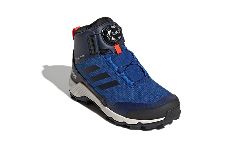 Lookbook 兒童 adidas Terrex 冬季中筒Boa K藍