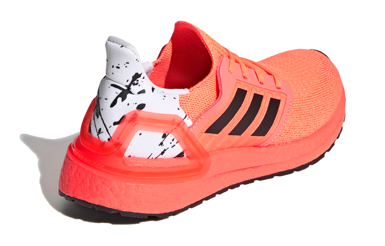 Shop 大童 adidas Ultraboost 20 J 粉黑白