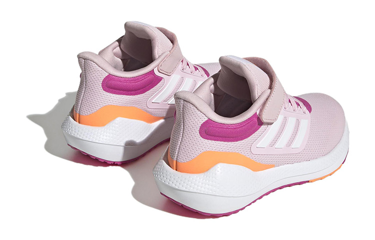 Shop 中童 adidas Ultrabounce 防滑耐磨輕便 低幫 兒童跑步鞋 粉白