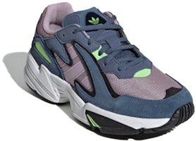 (JR) adidas Yung-96 Chasm J 'Tech Ink' Sneakers Pria EE7543 Lookbook (JR) adidas Yung-96 Chasm J 'Tech Ink' Sneakers Pria EE7543