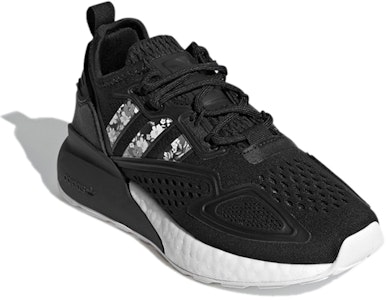 大童 adidas Originals ZX 2K Boost J 黑白黃 Lookbook 大童 adidas Originals ZX 2K Boost J 黑白黃