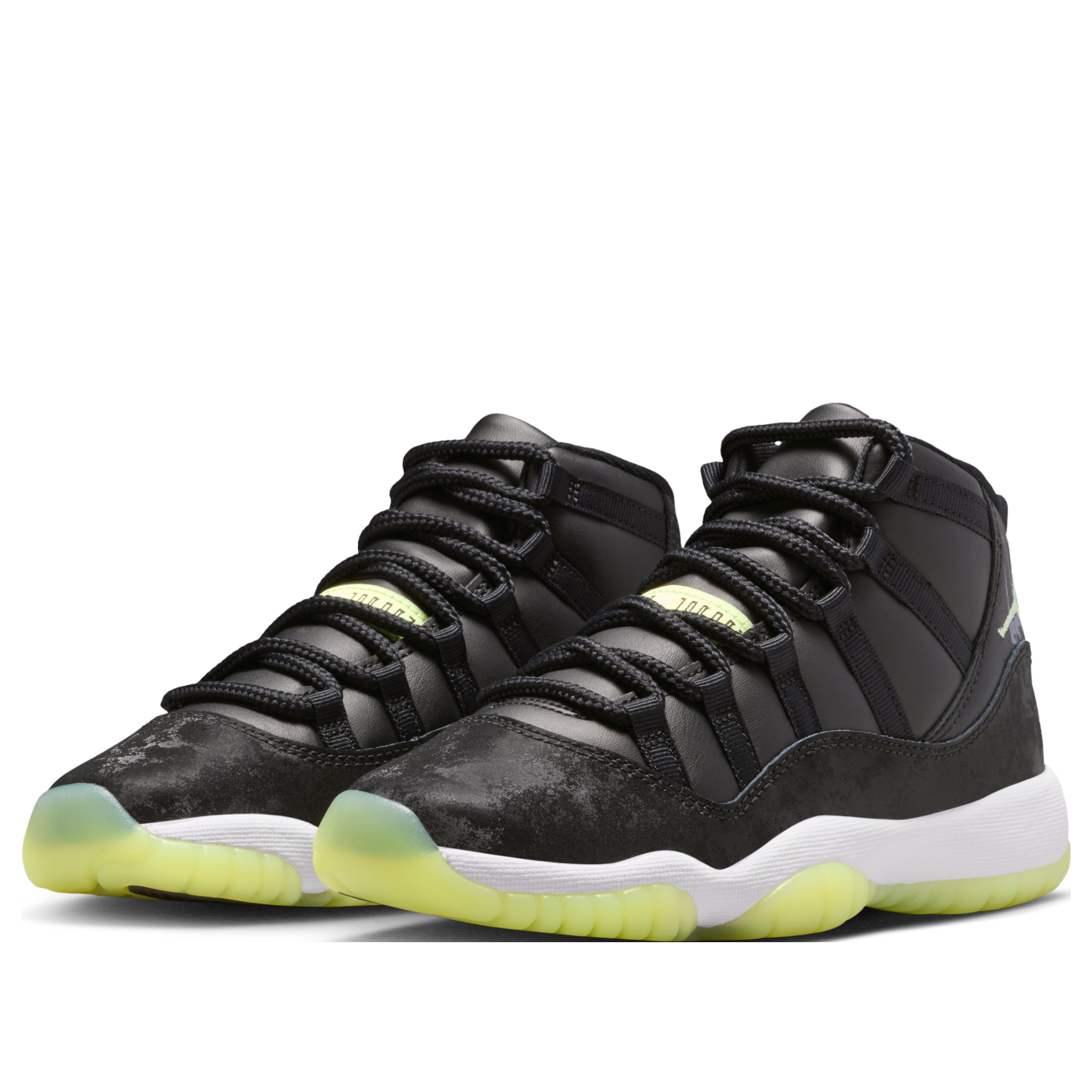 Lookbook (JR) エアジョーダン11 レトロ ブラック ベアリーボルト IB1378-001