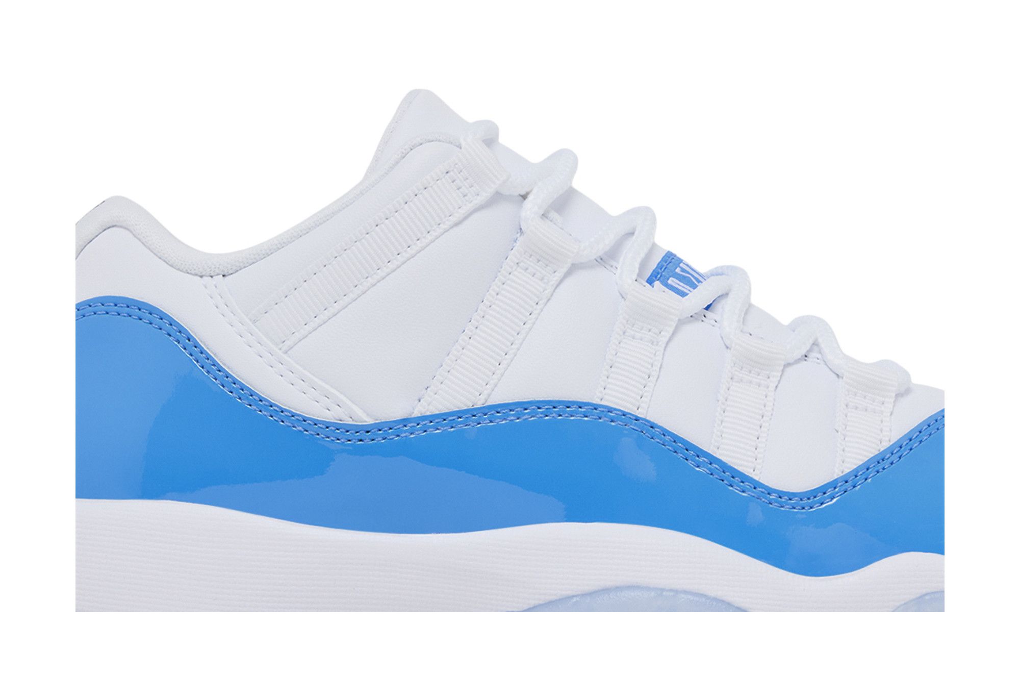 Order (JR) Air Jordan 11 Retro Low Azul Universitario (2026) FV5121-100