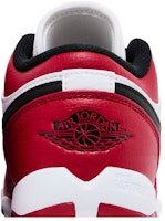 (JR) Air Jordan 1 Low Cleat 'Chicago' lelaki HF6885-106 Sizing (JR) Air Jordan 1 Low Cleat 'Chicago' lelaki HF6885-106