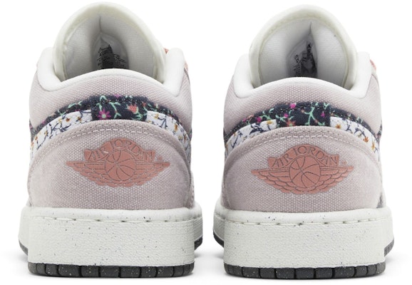(Youth) Air Jordan 1 Low SE 'Floral' FJ3445-001 Details for (Youth) Air Jordan 1 Low SE 'Floral' FJ3445-001