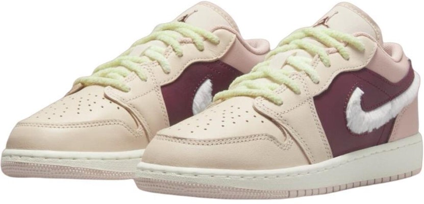 (JR) Air Jordan 1 Low SE '毛皮Swoosh' FZ3928-200 Lookbook (JR) Air Jordan 1 Low SE '毛皮Swoosh' FZ3928-200