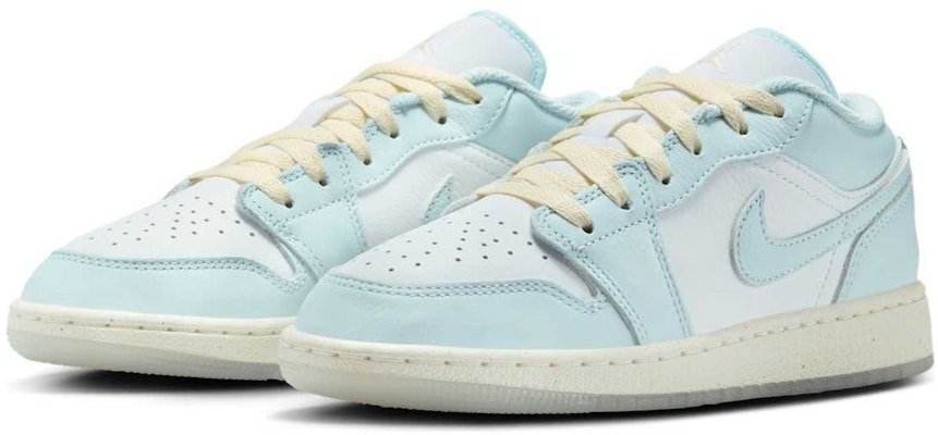 (Youth) Air Jordan 1 Low SE 'Glacier Blue' HJ5971-400 Lookbook (Youth) Air Jordan 1 Low SE 'Glacier Blue' HJ5971-400