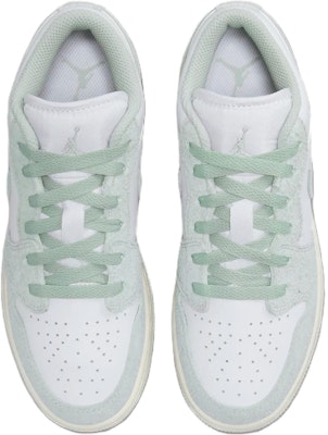 (Youth) Air Jordan 1 Low SE 'Seafoam' FN9137-131 Shop (Youth) Air Jordan 1 Low SE 'Seafoam' FN9137-131